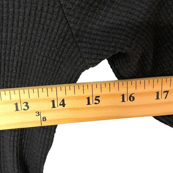 Tna Aritzia Waffle Knit Black Long Sleeve Crop Top Shirt S - Picture 3 of 7